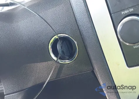 2010 Chrysler 300 Touring/Signature Series/Executive Series from USA, damaged, VIN 2C3CA5CV2AH195499